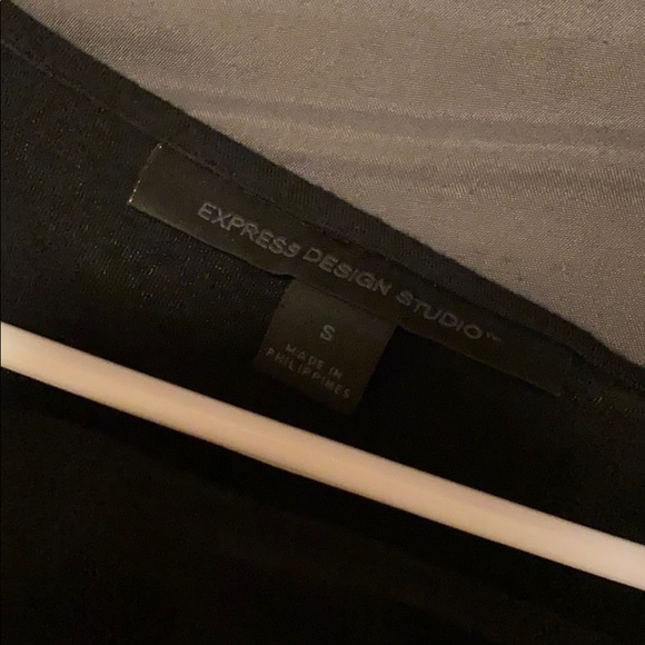 Express Top - Picture 2 of 2